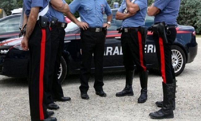 Colpisce il nonno alla testa: arrestato per tentato omicidio