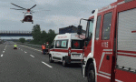 Scontro tra camion in autostrada, interviene l'elisoccorso