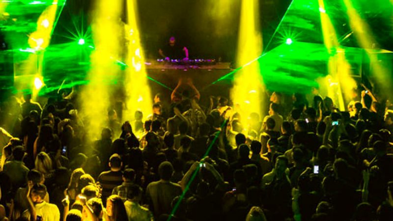 Rave party a Frassineto Po, oltre 400 ragazzi lungo le rive del fiume
