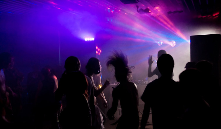 1.500 giovani provenienti da Italia, Francia e Spagna al rave party di Terranova