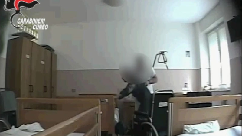 Casa di riposo di Cortemilia: violenze psichiche e fisiche di ogni tipo su anziani. IL VIDEO