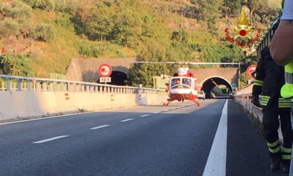 Si ribalta un'autovettura sulla A12 fra Rapallo e Chiavari