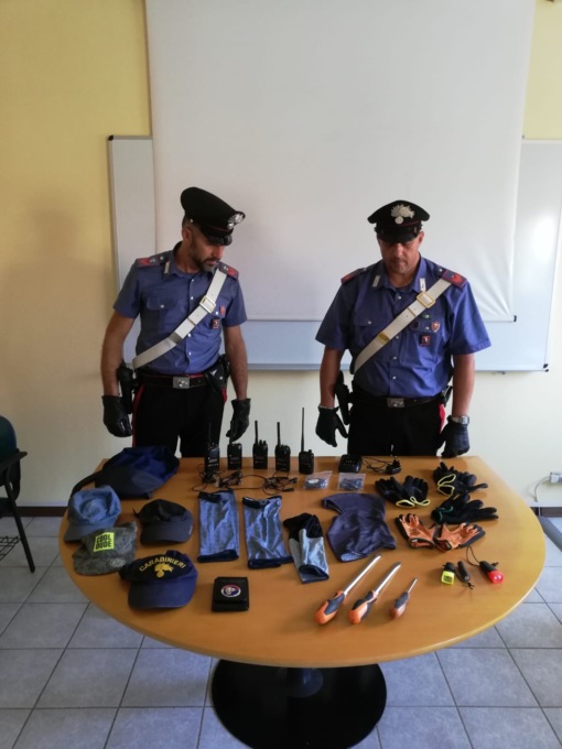 Sequestrato kit per furti e truffe, denunciati due genitori