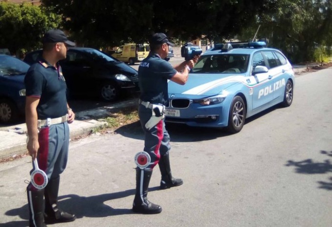 A21: ceduta parte della carreggiata