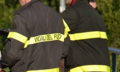 Torino: tir a fuoco in tangenziale, illeso il conducente