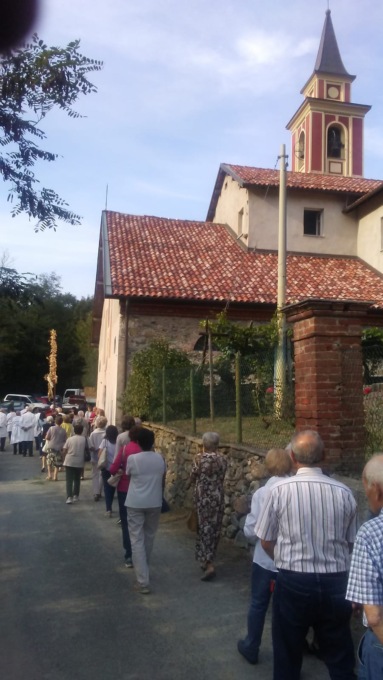 La processione della Confraternita dell’Assunta
