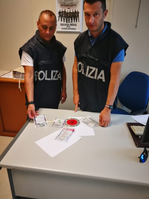 Sarzana: nuovo intervento antidroga della Polizia
