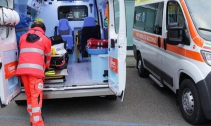 Frinco, incidente stradale: donna in codice giallo