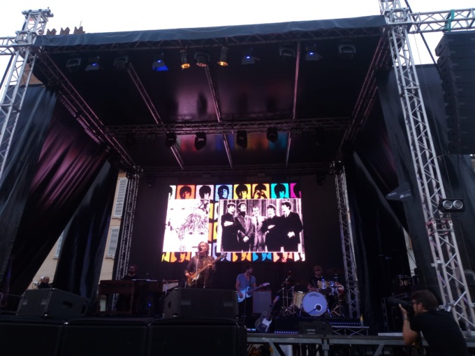 Red Canzian e la sua band in concerto