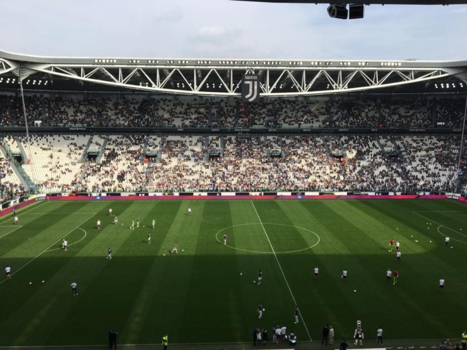Aggredirono un tifoso del Siviglia: arrestati sei ultras della Juventus