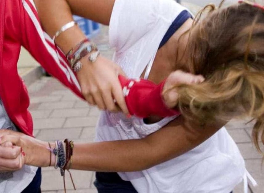 Individuate le ragazze che hanno picchiato una 13enne in centro ad Alessandria