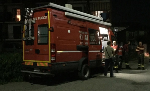 Rincorre il suo cane e si perde: salvato dai Vigili del Fuoco