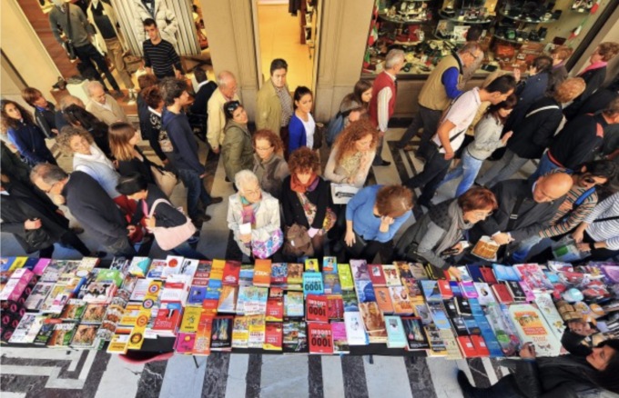 Successo senza precedenti per Portici di Carta