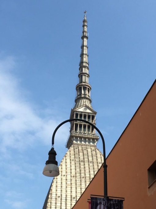Torino, dal 31 marzo tricolore di luce sulla Mole come simbolo di unione e solidarietà
