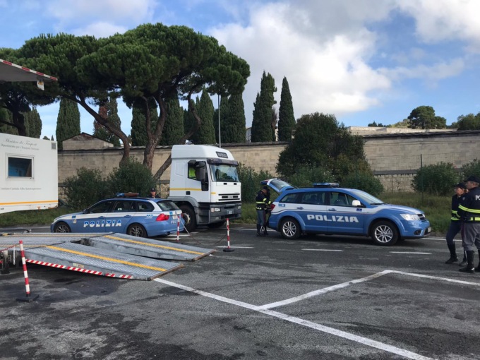 Campagna della Polizia “Tipsol Truck and bus” per la sicurezza stradale