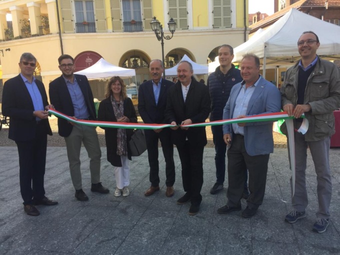 Alessandria, inaugurato il mercato agricolo a Borgo Città Nuova
