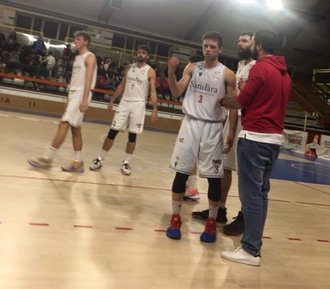 Basket: Fortitudo Alessandria passa 81-73 su Cecina