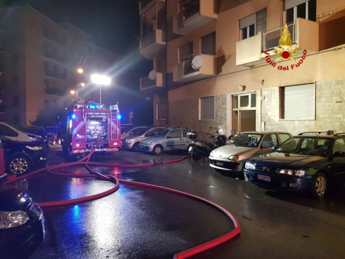 Genova: incendio in appartamento a Sampierdarena