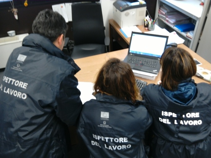 Controlli Ispettorato Lavoro: 4 lavoratori in nero in un macello