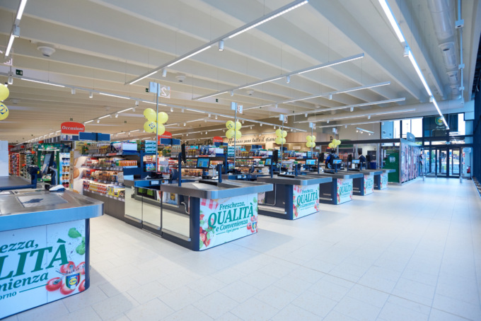 Taglio del nastro per Lidl a Casale Monferrato