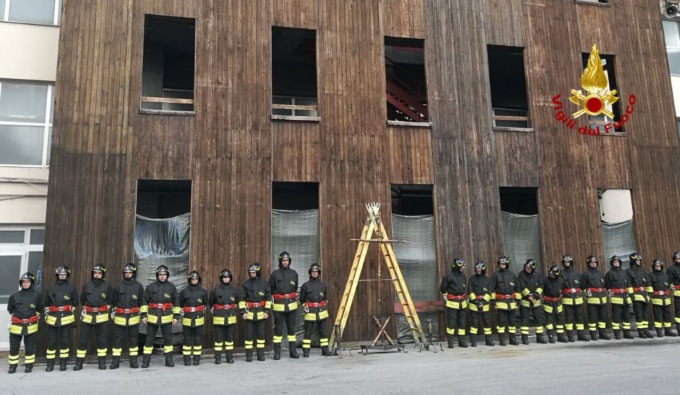 Genova: le condoglianze della Polizia ai Vigili del Fuoco