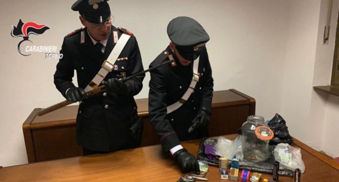 Venaria Reale sequestro esplosivi e armi: arrestate quattro persone