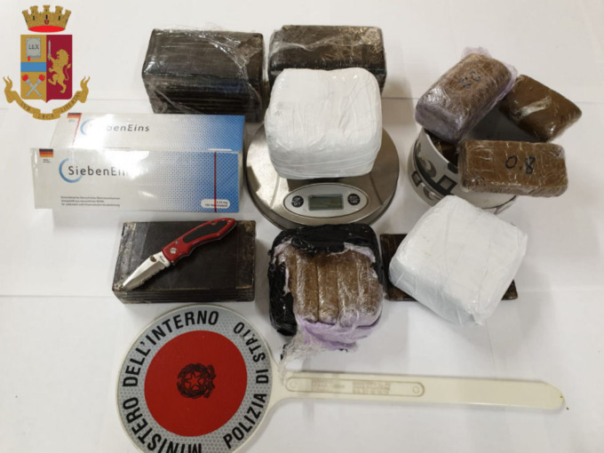 Chiavari: 6 arrestati e un denunciato per droga