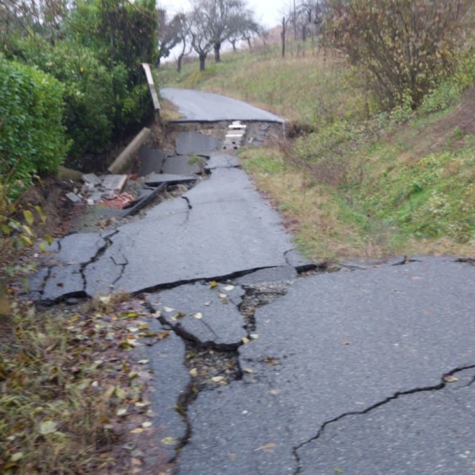 Frane a Strevi e Melazzo: evacuazioni in corso