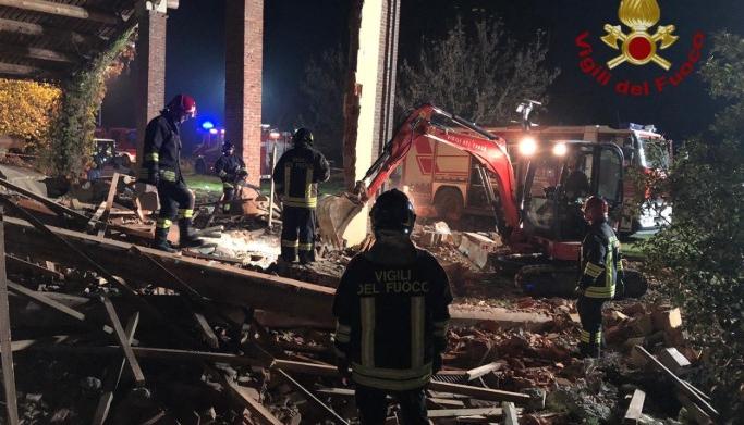 Tragedia di Quargnento, gli artificieri trovano le bombole inesplose VIDEO