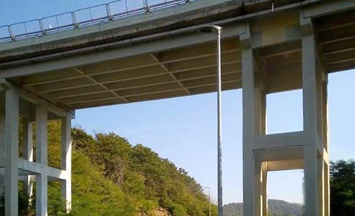 Autostrada A26, si lavora sui viadotti e arrivano i divieti