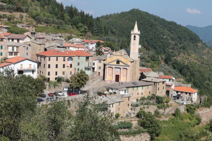 Rezzo (IM): frana di fango su oratorio del XVI secolo