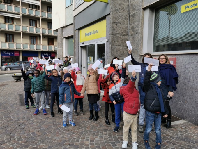 A Tortona gli alunni de “Lo Scolastico” scrivono a Babbo Natale