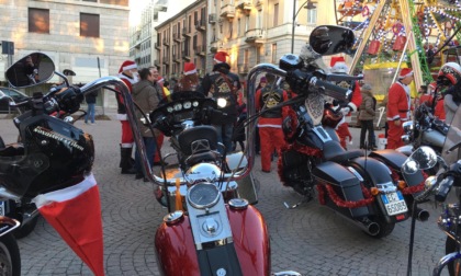 La sfilata dei Babbo Natale in Harley ad Alessandria