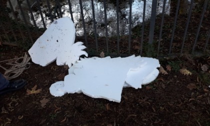 Ovada, distrutto presepe nel parco di Villa Gabrieli