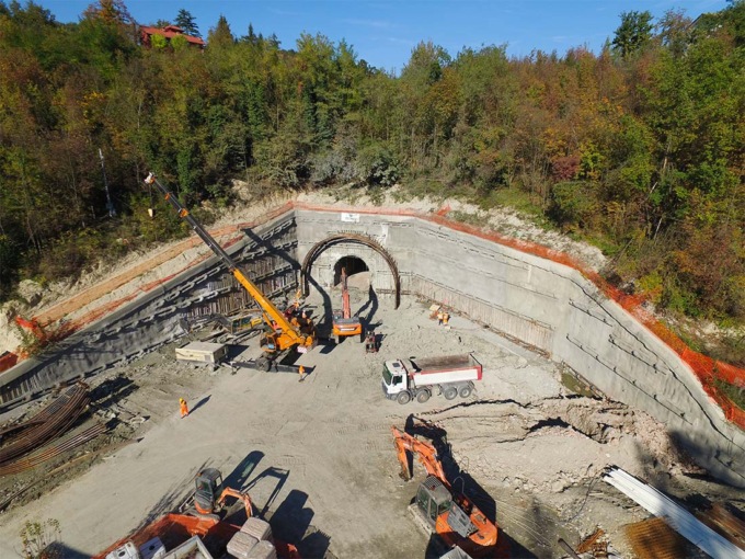 Aperta al traffico la nuova galleria Crenna