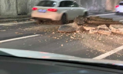 Cade soffitto in galleria Berté sulla A26: riaperto tratto Masone – Genova
