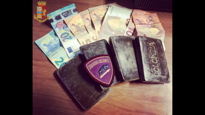 Torino: due arresti per rapina e uno per droga