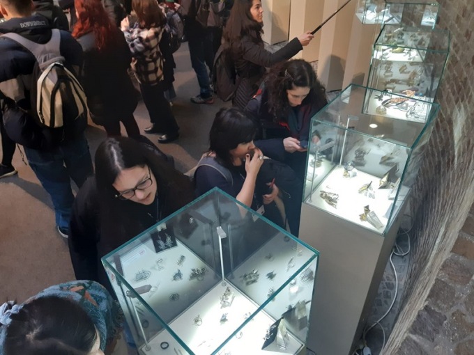 “Il futuro è il nostro gioiello”: inaugurazione mostra a Valenza