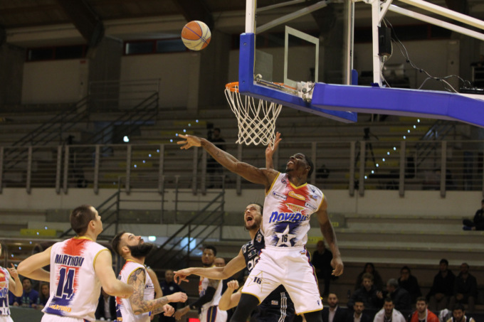 Basket: anticipo e posticipo casalinghi per Casale e Tortona