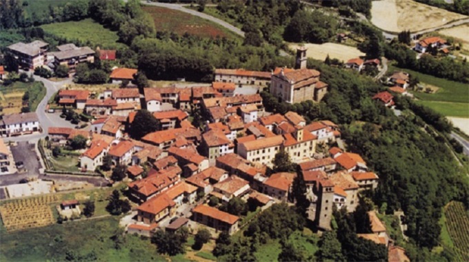 A Terzo, consegna di tre attestati di cittadinanza onoraria