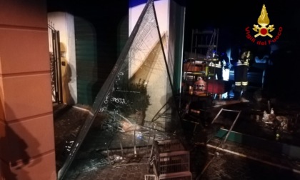 Genova: incendio in negozio parrucchiere