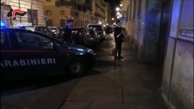 Torino: ladro acrobata tenta furto in appartamento, arrestato dai Carabinieri
