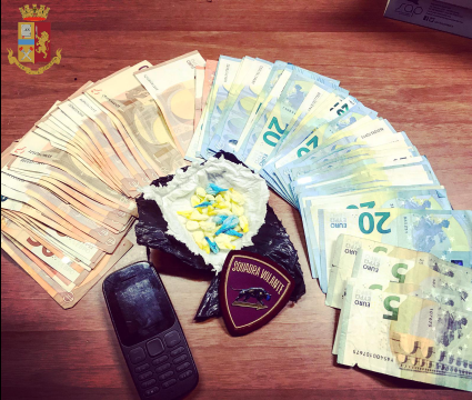 Torino: arrestati tre pusher