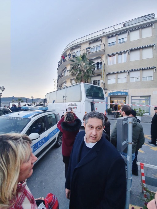 Coronavirus, tornano a casa piemontesi in isolamento ad Alassio