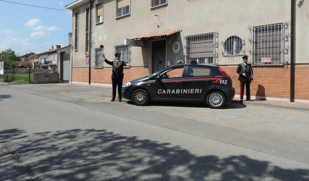 Esibisce documenti falsi, arrestato 52enne a Solero