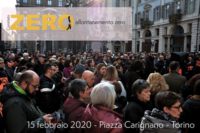 Torino, protesta contro ddl regionale “Allontanamento zero”