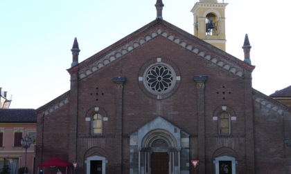 Castelnuovo S.: cinema e musica nel cortile del Castello, sempre indossando la mascherina