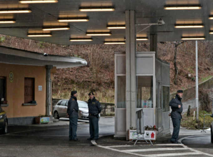 Sindacati Italia e Svizzera: “Serve strategia comune per le aree di confine”