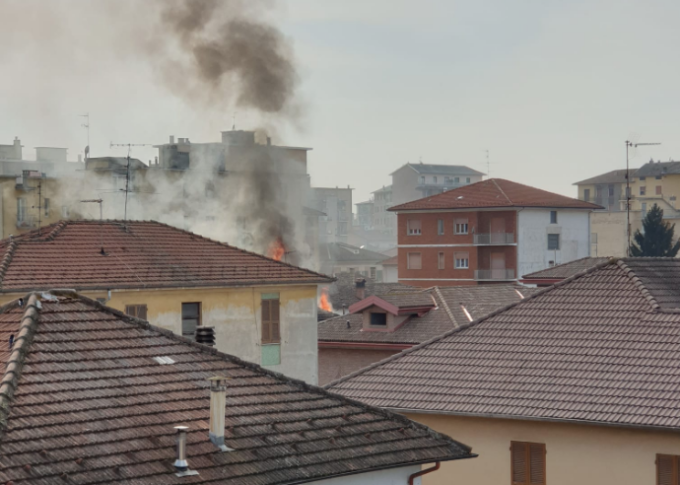 Novi Ligure: incendio abitazione in via Monte Pasubio, nessun ferito