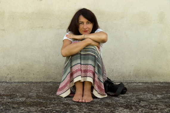 Mostra fotografica “Di Schiena” a Castelletto d’Orba per l’8 marzo